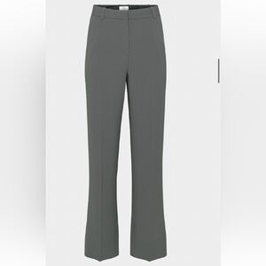 Aritzia Babaton
Agency Pant - Mirror Crepe™